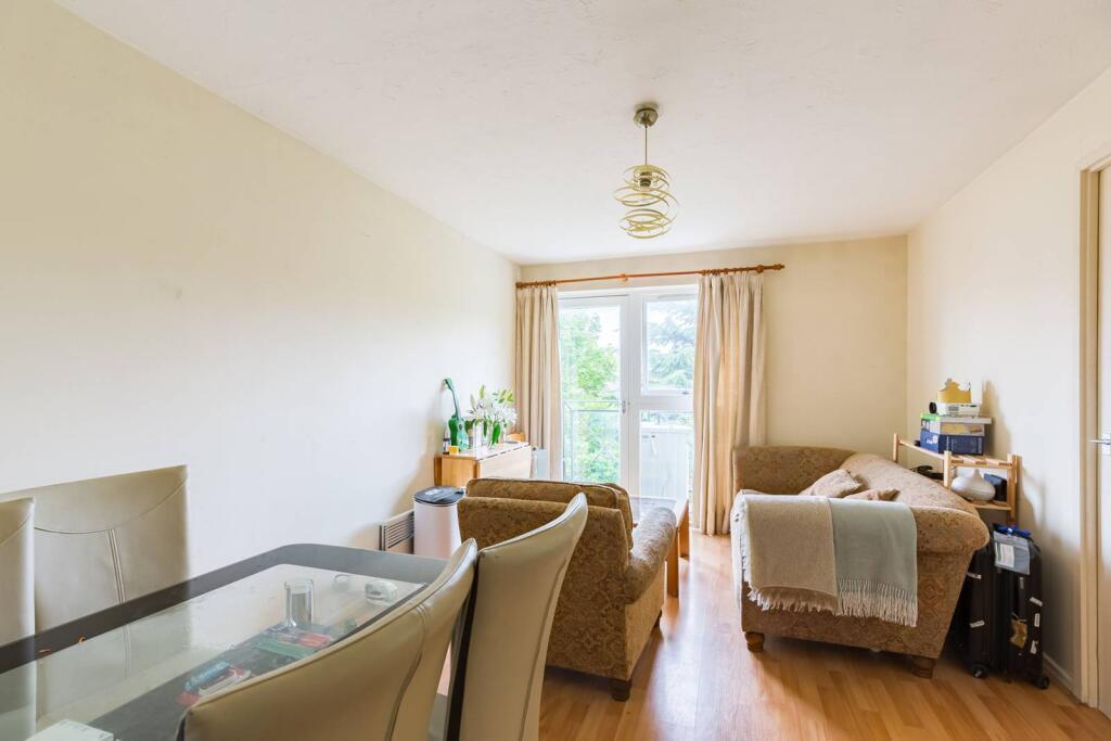 Taeping Street, Isle of Dogs, London, E14 9UN